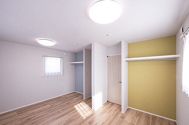 【居室】お子様の成長や生活スタイルに合わせて間仕切りできるようになっています。