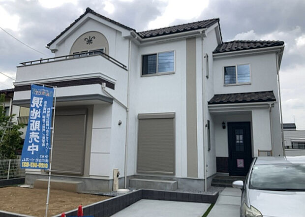 ついに完成致しました！現地をご見学に行く際は、道路の幅や周辺の交通量、施設などをご確認頂くことをおすすめします！物件の流れが早いため、内見をしたい方はお早めに当社営業までお問い合わせ頂きご予約下さい！