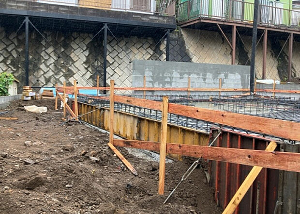 現地をご見学に行く際は、道路の幅や周辺の交通量、施設などをご確認頂くことをおすすめします!ある程度イメージをつけたいという場合は、同売主の施工事例や完成パースもお見せします。