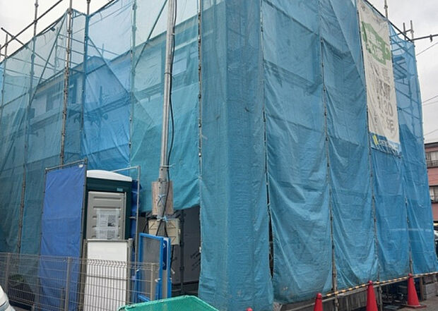 現地をご見学に行く際は、道路の幅や周辺の交通量、施設などをご確認頂くことをおすすめします!ある程度イメージをつけたいという場合は、同売主の施工事例や完成パースもお見せします。