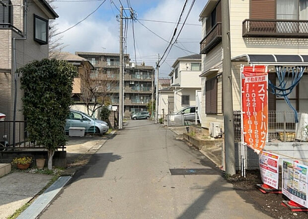 桜や紅葉の名所に出かける人は多いと思いますが、家にいながら季節の移ろいを感じる生活を送りませんか?リビングや窓から見える景色が生活を彩るワンポイントに!現地から見える景色を堪能してみては如何でしょう。