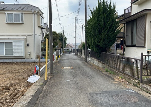 桜や紅葉の名所に出かける人は多いと思いますが、家にいながら季節の移ろいを感じる生活を送りませんか?リビングや窓から見える景色が生活を彩るワンポイントに!現地から見える景色を堪能してみては如何でしょう。