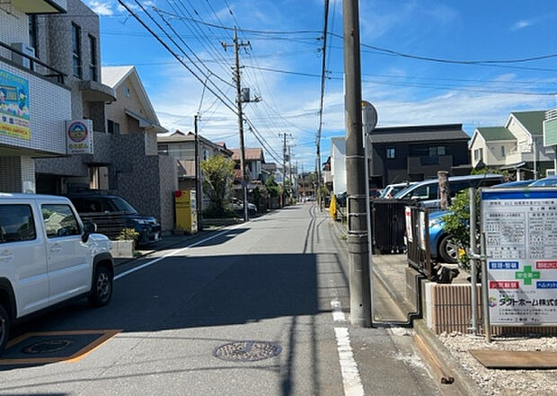 桜や紅葉の名所に出かける人は多いと思いますが、家にいながら季節の移ろいを感じる生活を送りませんか?リビングや窓から見える景色が生活を彩るワンポイントに!現地から見える景色を堪能してみては如何でしょう。