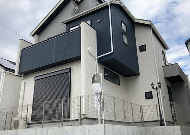 家族でのBBQを行うのであれば3坪程度の広さがあればよいでしょう。ガーデニングや家庭菜園を楽しむ際は、手入れが行き届く範囲にすると安心です。また、庭のある方角や接道が気になる方は事前に確認しましょう。
