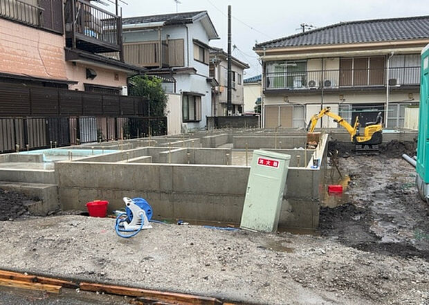 家族でのBBQを行うのであれば3坪程度の広さがあればよいでしょう。ガーデニングや家庭菜園を楽しむ際は、手入れが行き届く範囲にすると安心です。また、庭のある方角や接道が気になる方は事前に確認しましょう。