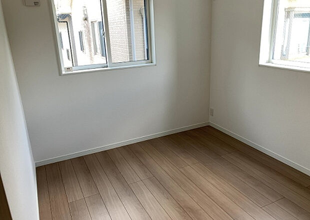 【子供部屋】子供が何人でも年齢によっては、受験時にしっかり壁のある個室があった方が良い場合もあります。難しい問題ですが、兄弟の人数や、性別や年齢差によって状況が異なりますので、数年後のこともしっかり考えましょう。