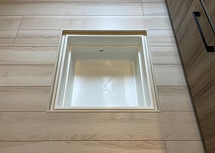 キッチン床下収納