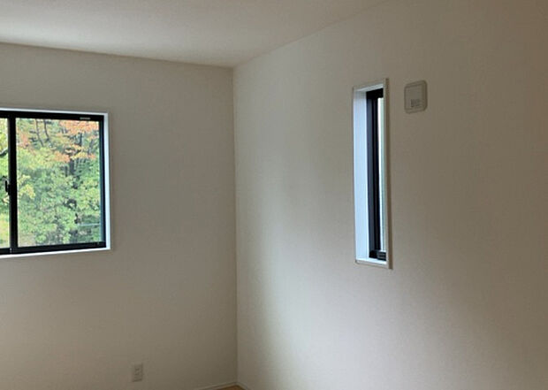 【子供部屋】子供が何人でも年齢によっては、受験時にしっかり壁のある個室があった方が良い場合もあります。難しい問題ですが、兄弟の人数や、性別や年齢差によって状況が異なりますので、数年後のこともしっかり考えましょう。