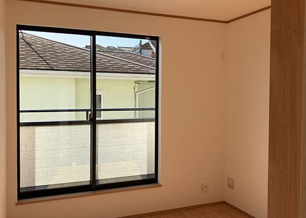 【子供部屋】子供が何人でも年齢によっては、受験時にしっかり壁のある個室があった方が良い場合もあります。難しい問題ですが、兄弟の人数や、性別や年齢差によって状況が異なりますので、数年後のこともしっかり考えましょう。