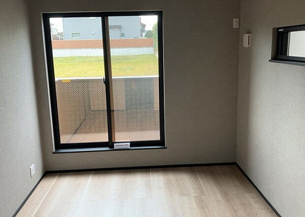 【子供部屋】子供が何人でも年齢によっては、受験時にしっかり壁のある個室があった方が良い場合もあります。難しい問題ですが、兄弟の人数や、性別や年齢差によって状況が異なりますので、数年後のこともしっかり考えましょう。