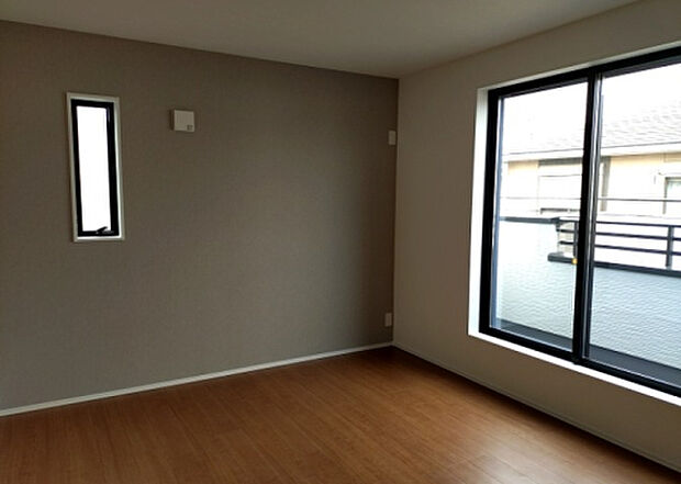 【子供部屋】子供が何人でも年齢によっては、受験時にしっかり壁のある個室があった方が良い場合もあります。難しい問題ですが、兄弟の人数や、性別や年齢差によって状況が異なりますので、数年後のこともしっかり考えましょう。