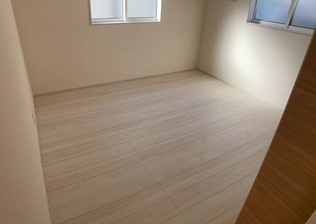 【子供部屋】子供が何人でも年齢によっては、受験時にしっかり壁のある個室があった方が良い場合もあります。難しい問題ですが、兄弟の人数や、性別や年齢差によって状況が異なりますので、数年後のこともしっかり考えましょう。