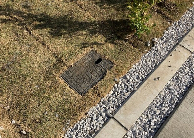 【その他設備】敷地内には、散水栓や立水栓があります。水道水を直接利用できるため、水を運ぶ手間を省くことが出来ます。大量の水を必要とする洗車作業や清掃などに役立ちます。その他設備とあわせて、現地でご確認ください。