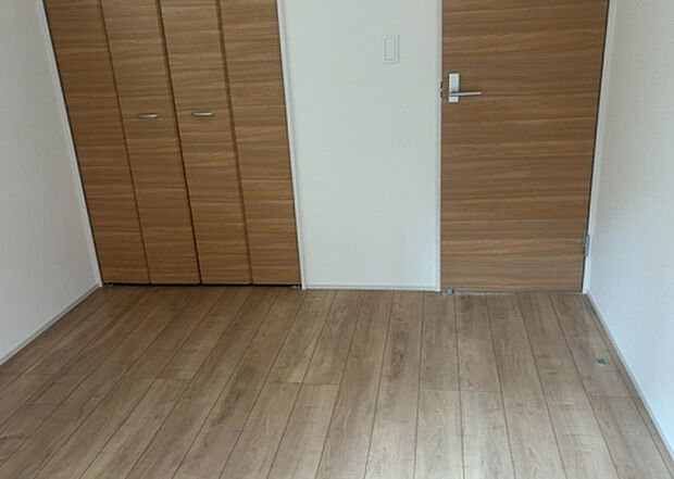 【子供部屋】子供が何人でも年齢によっては、受験時にしっかり壁のある個室があった方が良い場合もあります。難しい問題ですが、兄弟の人数や、性別や年齢差によって状況が異なりますので、数年後のこともしっかり考えましょう。