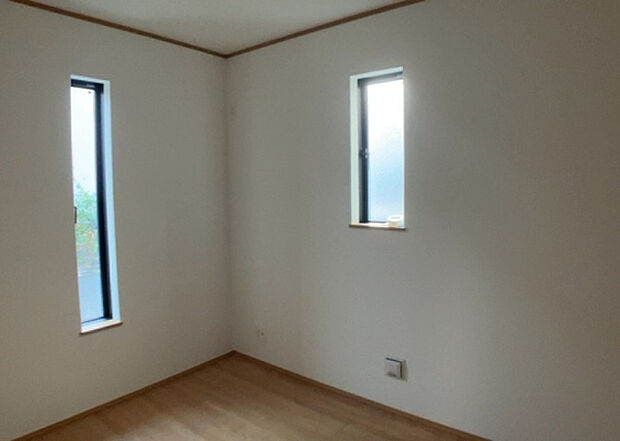 【子供部屋】子供が何人でも年齢によっては、受験時にしっかり壁のある個室があった方が良い場合もあります。難しい問題ですが、兄弟の人数や、性別や年齢差によって状況が異なりますので、数年後のこともしっかり考えましょう。