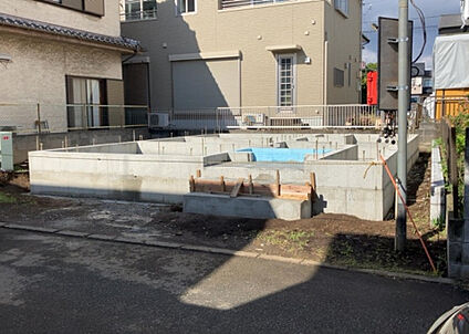 前面道路含む現地写真_3