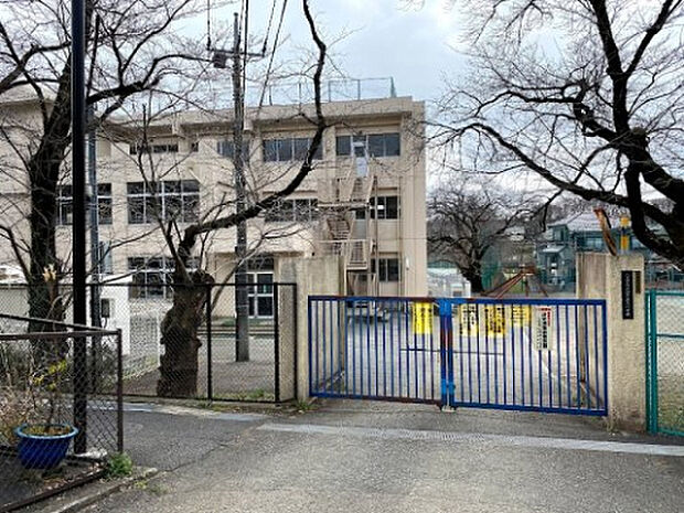 由井第三小学校(約625m)
