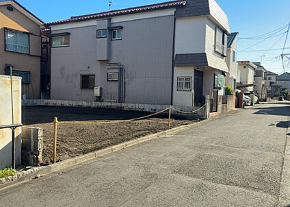 前面道路含む現地写真_3