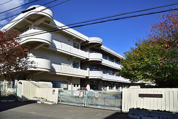 淵野辺東小学校(約1,332m)