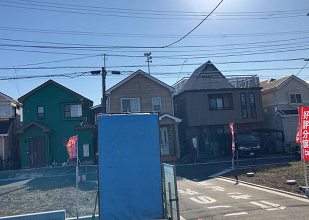 【物件からの展望_2】眺望を気にして物件を探す場合、前面に建物が建っていないか現地で確認しましょう!前面に建物があると景色はもちろん、日当たりや風通しにも影響が出てきます。住んだ時のことを想像しながら現地見学をしましょう。