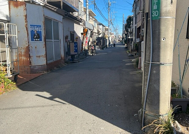 【物件からの展望_3】田園風景が味わえる土地に住みたい!海や山の見える自然豊かな土地に住みたい!などご要望に併せて当社営業がご提案させて頂きます。当社が抱えている数ある物件の中からお客様が納得する1件を一緒に探しましょう!