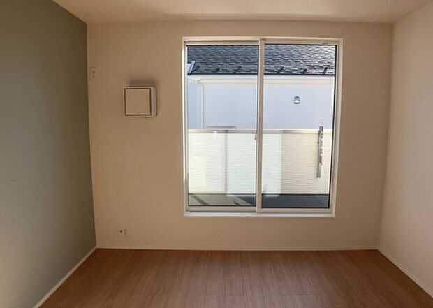 【子供部屋】子供が何人でも年齢によっては、受験時にしっかり壁のある個室があった方が良い場合もあります。難しい問題ですが、兄弟の人数や、性別や年齢差によって状況が異なりますので、数年後のこともしっかり考えましょう。