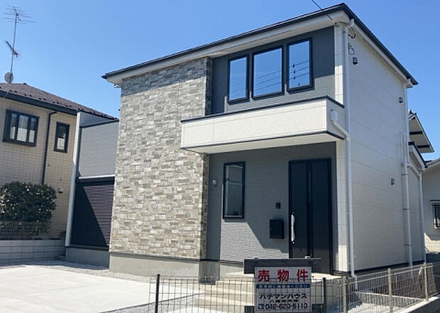 【前面道路含む現地写真_2】お持ちの車種によっては前面道路が広い方が便利でしょう。しかし、前面道路が広ければその分交通量が多くなるため、騒音などが気になる場合があります。実際に現地を見学し、周辺交通量や騒音などを確認しましょう!