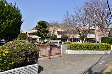 大野南中学校 556m(徒歩7分)