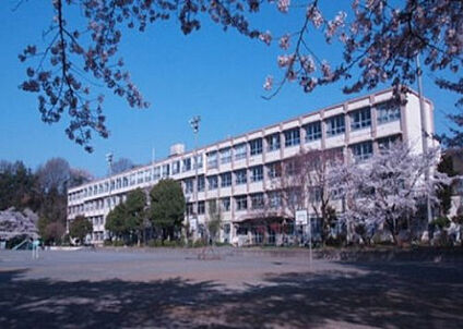 船田小学校 541m(徒歩7分)