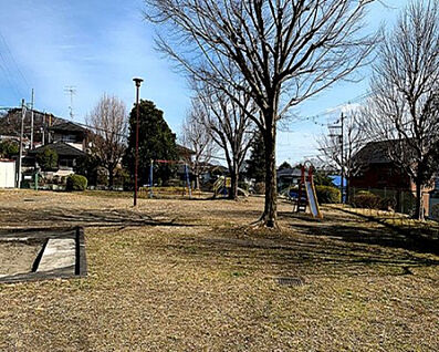 紙谷公園 70m(徒歩1分)