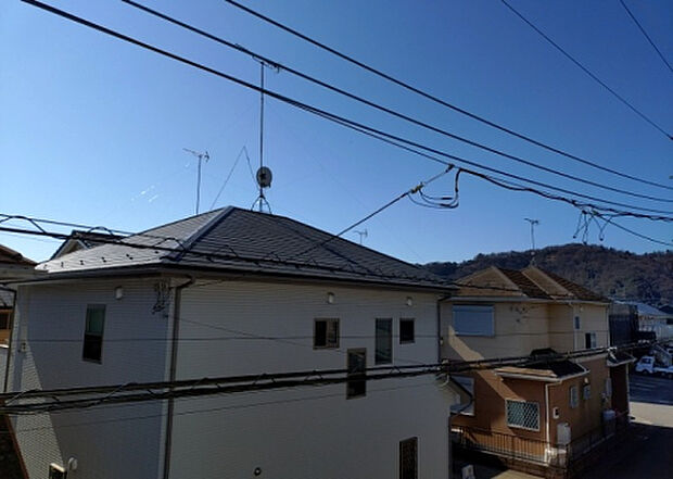 【物件からの展望】眺望を気にして物件を探す場合、前面に建物が建っていないか現地で確認しましょう!前面に建物があると景色はもちろん、日当たりや風通しにも影響が出てきます。住んだ時のことを想像しながら現地見学をしましょう。