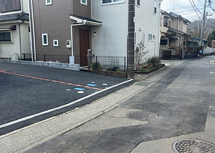 前面道路含む現地写真_2