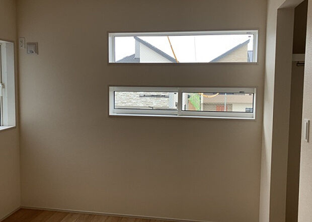 【子供部屋】子供が何人でも年齢によっては、受験時にしっかり壁のある個室があった方が良い場合もあります。難しい問題ですが、兄弟の人数や、性別や年齢差によって状況が異なりますので、数年後のこともしっかり考えましょう。