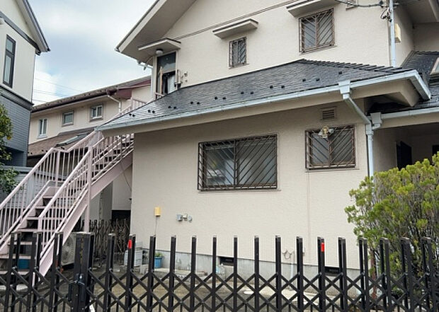 【物件からの展望_2】眺望を気にして物件を探す場合、前面に建物が建っていないか現地で確認しましょう！前面に建物があると景色はもちろん、日当たりや風通しにも影響が出てきます。住んだ時のことを想像しながら現地見学をしましょう。