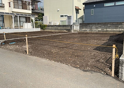 前面道路含む現地写真_3