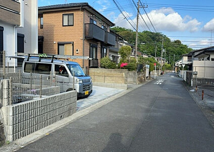前面道路含む現地写真_2