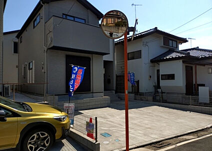 前面道路含む現地写真_2