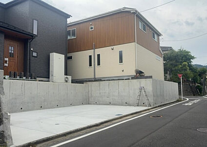 前面道路含む現地写真_2