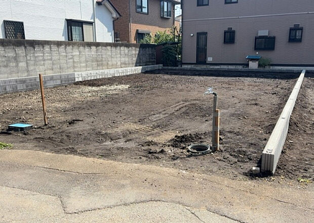 【外観_2】外観は建物の第一印象を決める重要な要素です。複数の方向から見ることで、建物の存在感や周辺との調和、デザインの良さなどがより明確に分かります。お気に入りの建物を見つけてみてください。