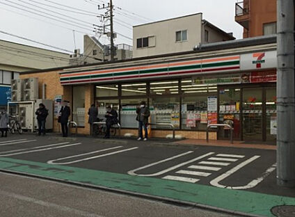 セブンイレブン　相模原東林間五丁目店 679m(徒歩9分)
