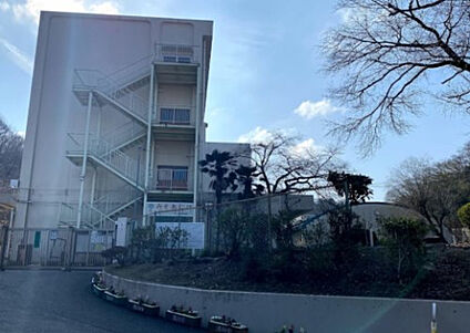 浅川中学校 1001m(徒歩13分)