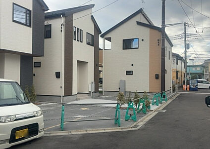 前面道路含む現地写真_2
