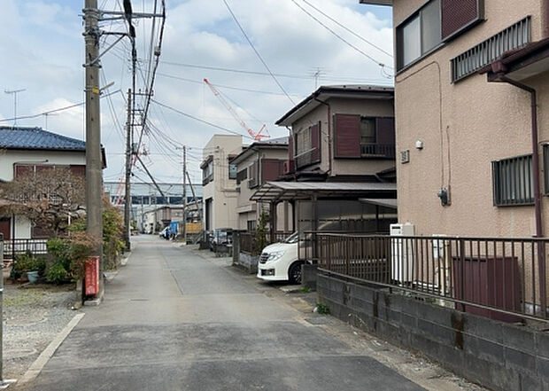 【物件からの展望_2】眺望を気にして物件を探す場合、前面に建物が建っていないか現地で確認しましょう！前面に建物があると景色はもちろん、日当たりや風通しにも影響が出てきます。住んだ時のことを想像しながら現地見学をしましょう。