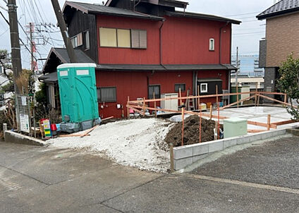 前面道路含む現地写真_2