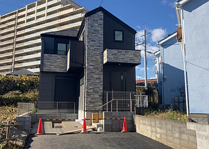前面道路含む現地写真_2
