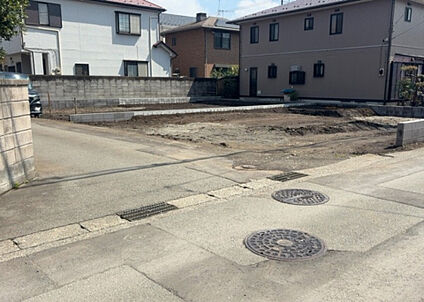 前面道路含む現地写真_3