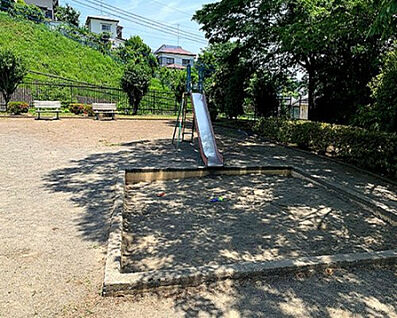 金井戸場谷戸公園 334m(徒歩5分)
