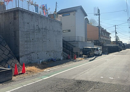 前面道路含む現地写真_2