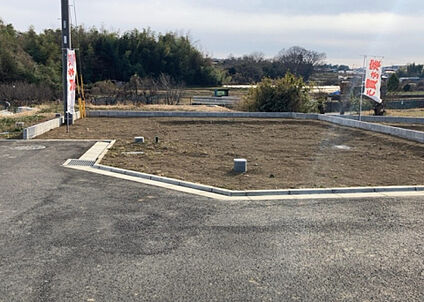 前面道路含む現地写真_2