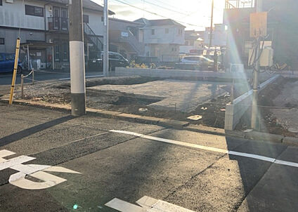 前面道路含む現地写真_2